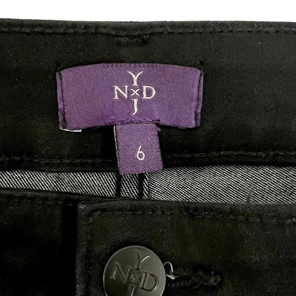 NYDJ Straight Leg Jeans Stretch High Waisted in Black Modern Preppy Chic Size 6 - Picture 6 of 9